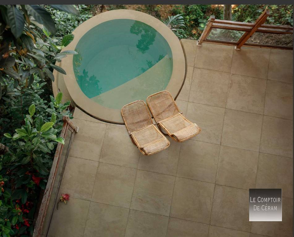 carrelage terracota 60 x 60 cm antidérapant aspect terre cuite pour piscine et spa Lyon 69
