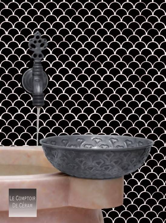 mosaique forme ecaille de poisson noir brillant plaque 30 x 30 cm paris 75