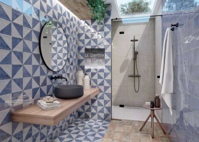 carrelage salle de bain géométrique brillant chic bleu blanc 2026 Aix en Provence 13