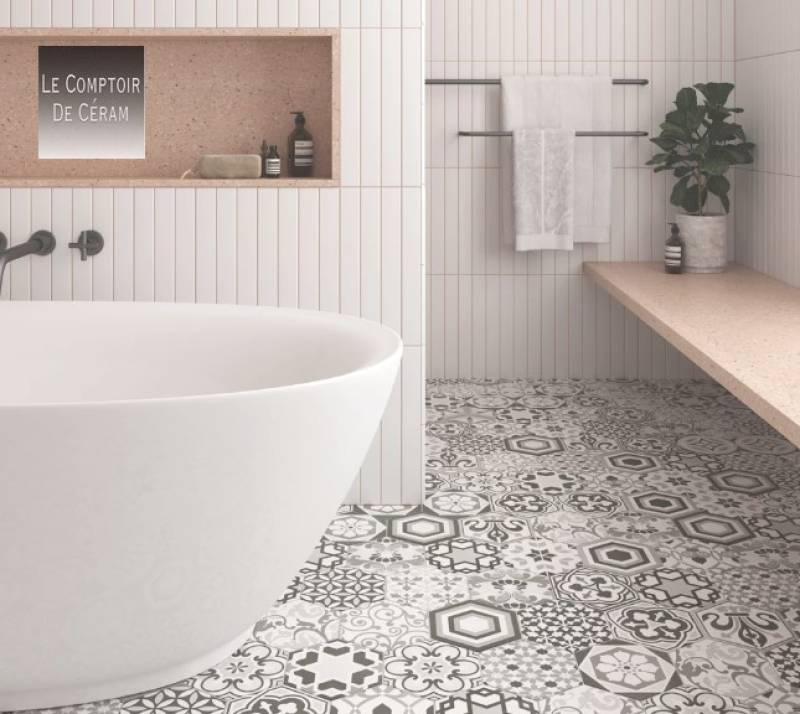carrelage hexagonal à motifs noir blanc retro pour salle de bains vintage Avignon 84