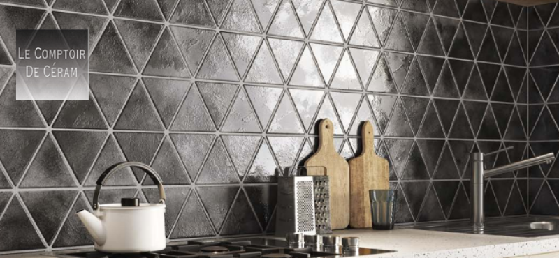 carrelage mural crédence cuisine triangle noir mat et brillant design nantes 44